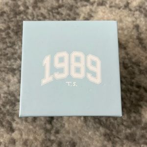 Empty Taylor Swift 1989 Ring Box